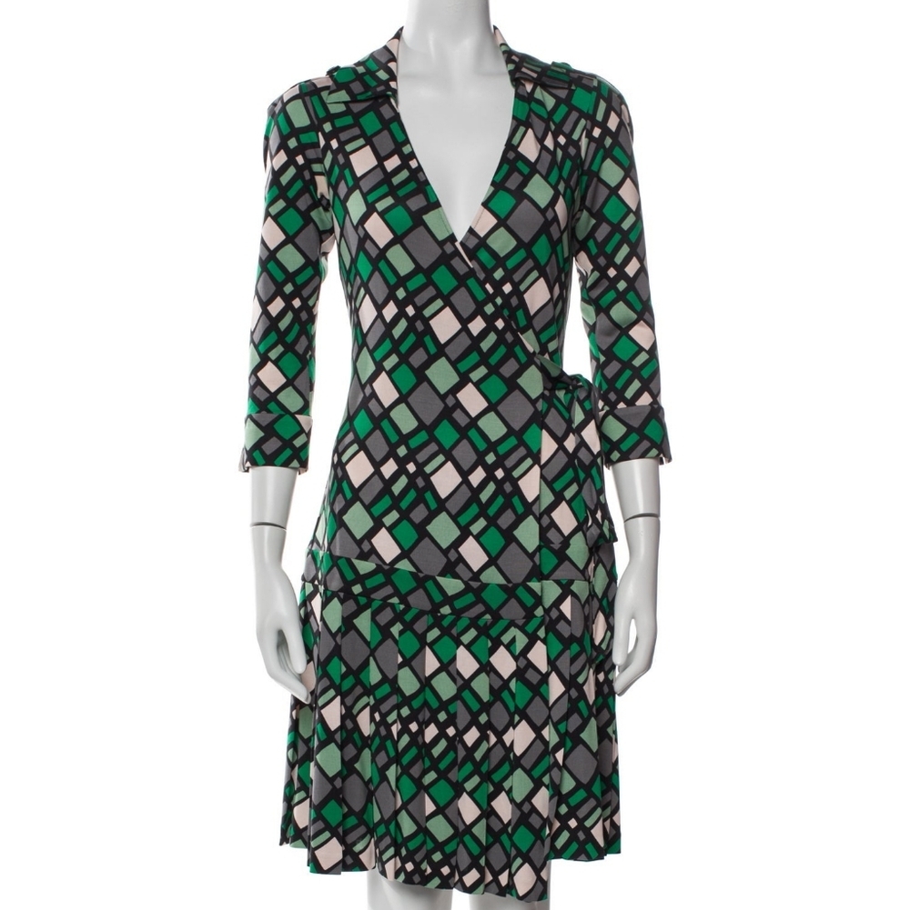 Classic Diane Von Furstenberg collared wrap dress